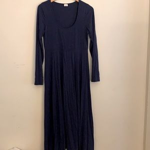 Long navy blue dress Wilfred from Aritzia